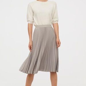 H&M Grey Pleated Midi Skirt